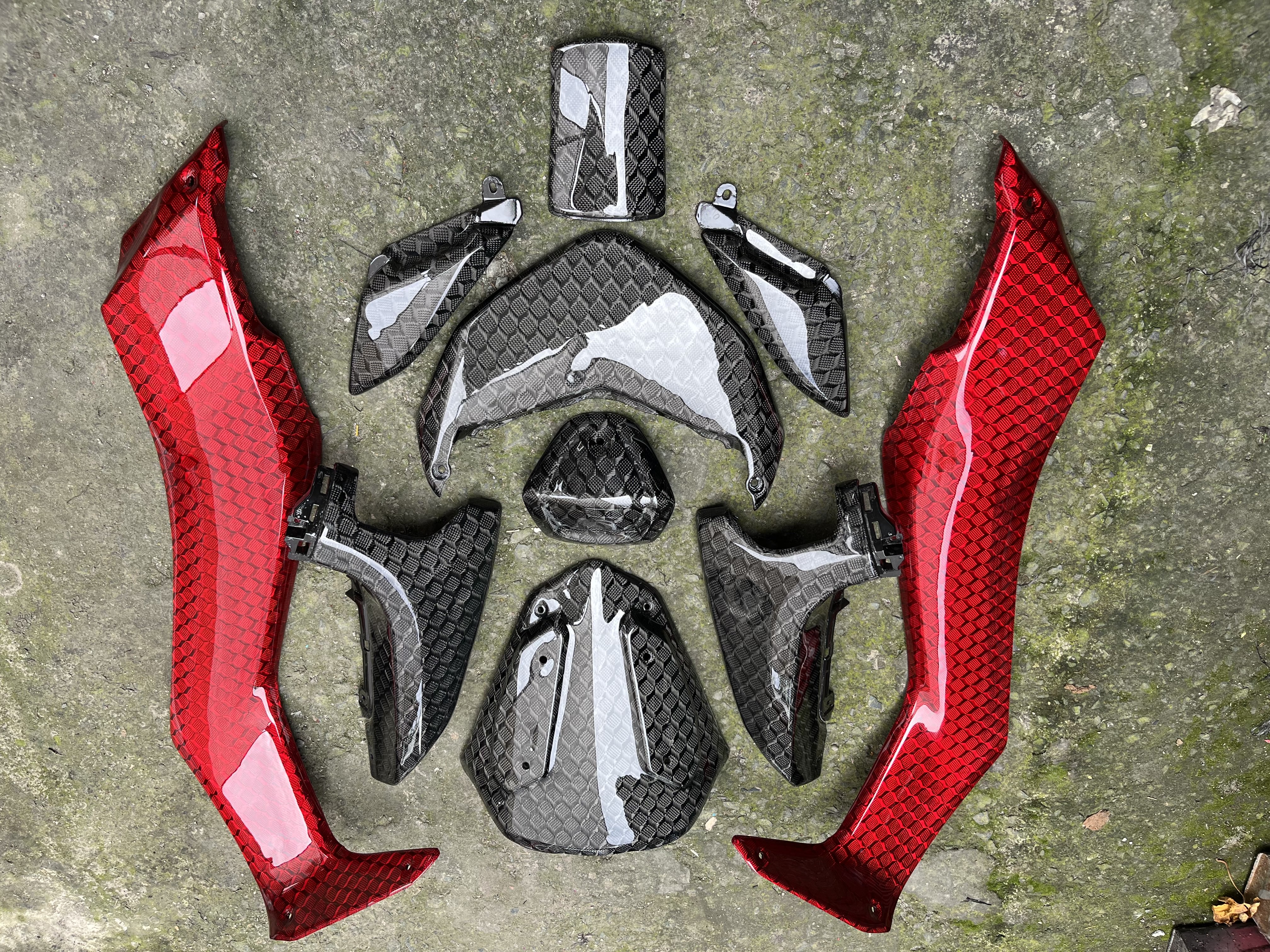 Red Carbon Mix Repaint