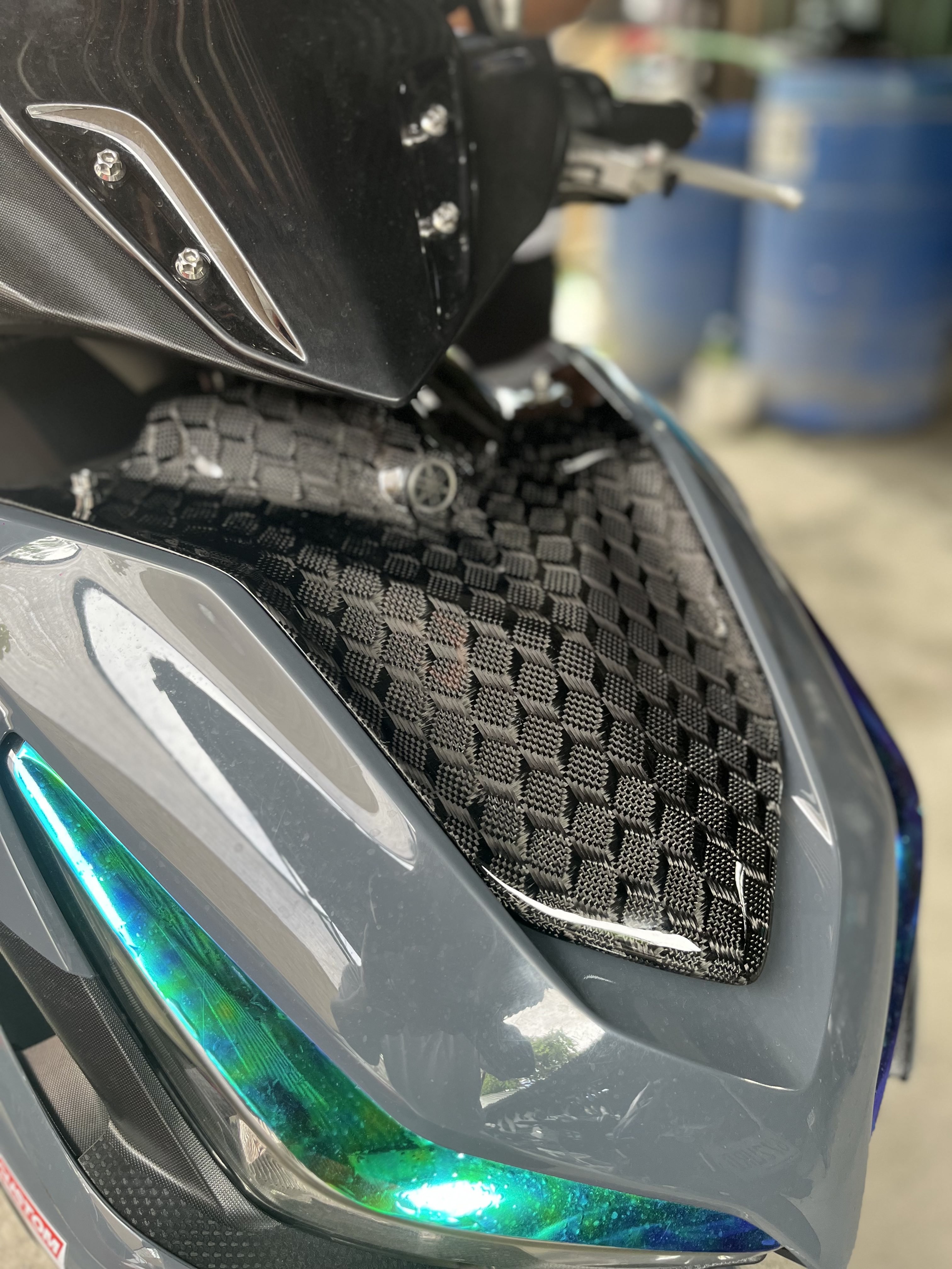 Carbon Weave Detail