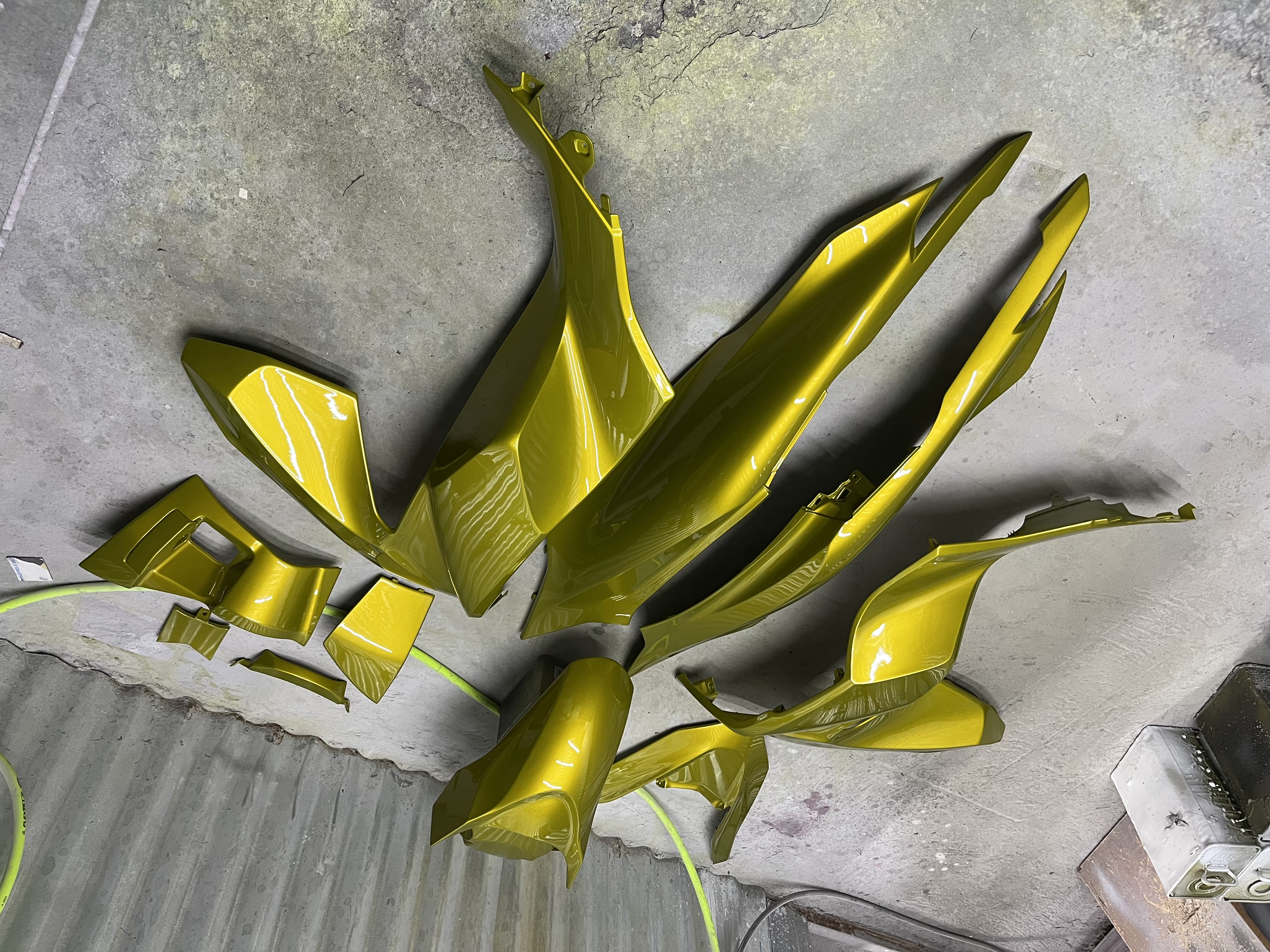 Gold Yellow Repaint